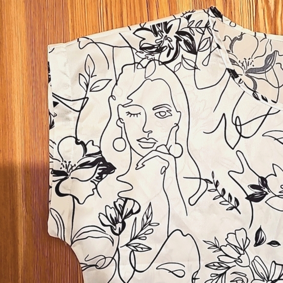 Top - Picture 2 of 4